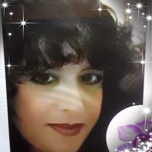 Meet your Posher, Genevieve